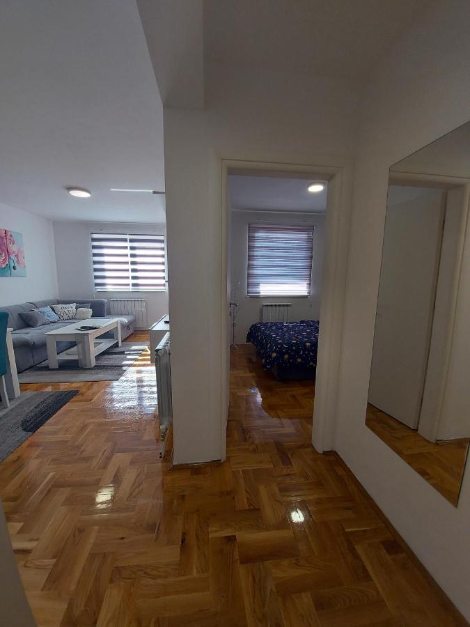 Apartman Victoria Lukavica Exterior photo